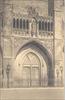 O.L.V. Basiliek - deur onder de toren